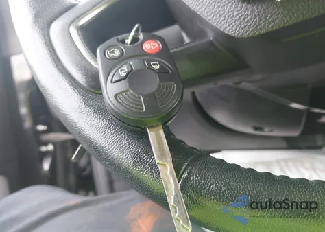 2015 Ford Focus Se z USA, uszkodzony, nr VIN 1FADP3K2XFL379082